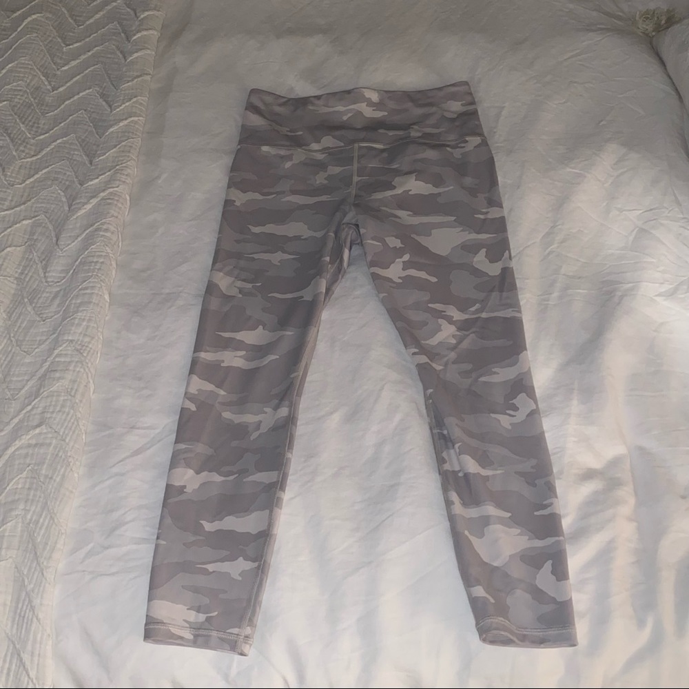 Athleta Elation Tights (7/8 - Camo)
